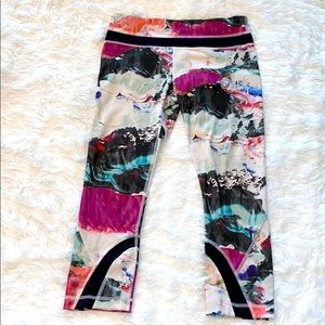 RARE* Lululemon Inspire Crop Tight II Luxtreme